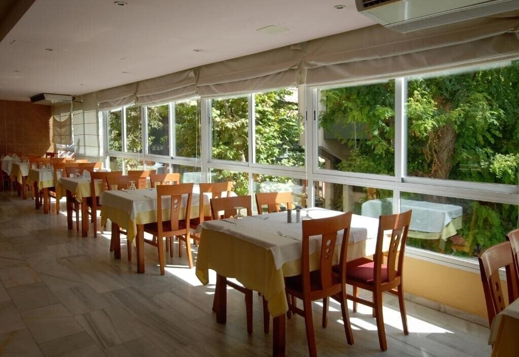 Obraz Monarque El Rodeo 3*