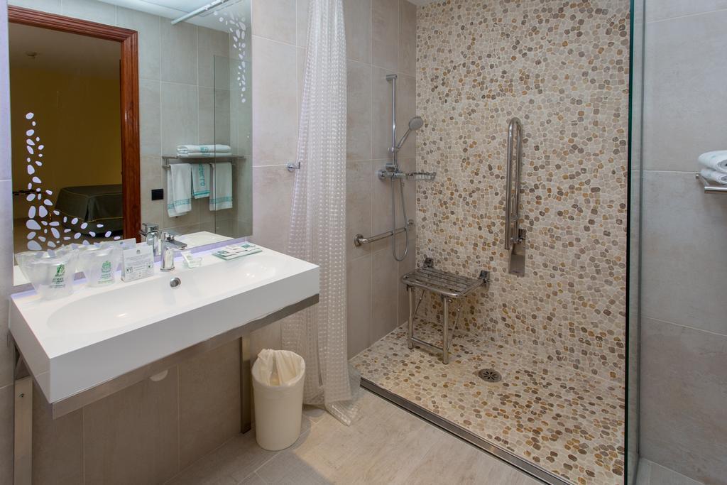 Zdjęcie Gran Hotel Barcino 4*