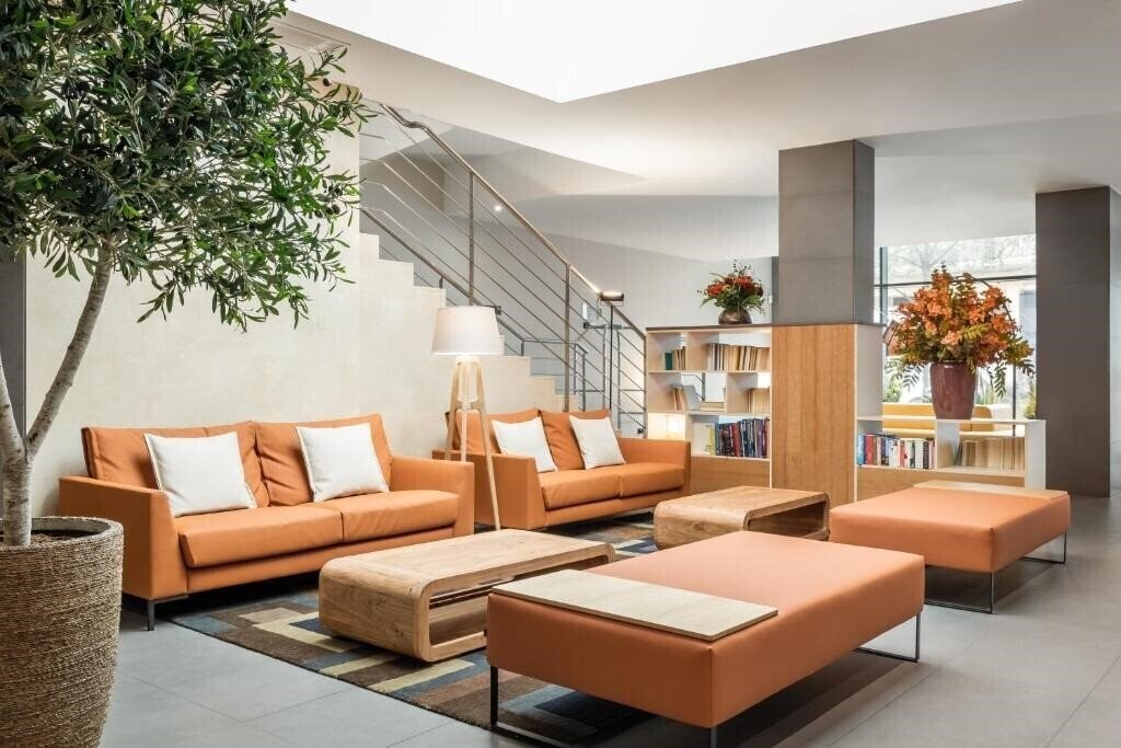 Готель Sunotel Club Central 4*