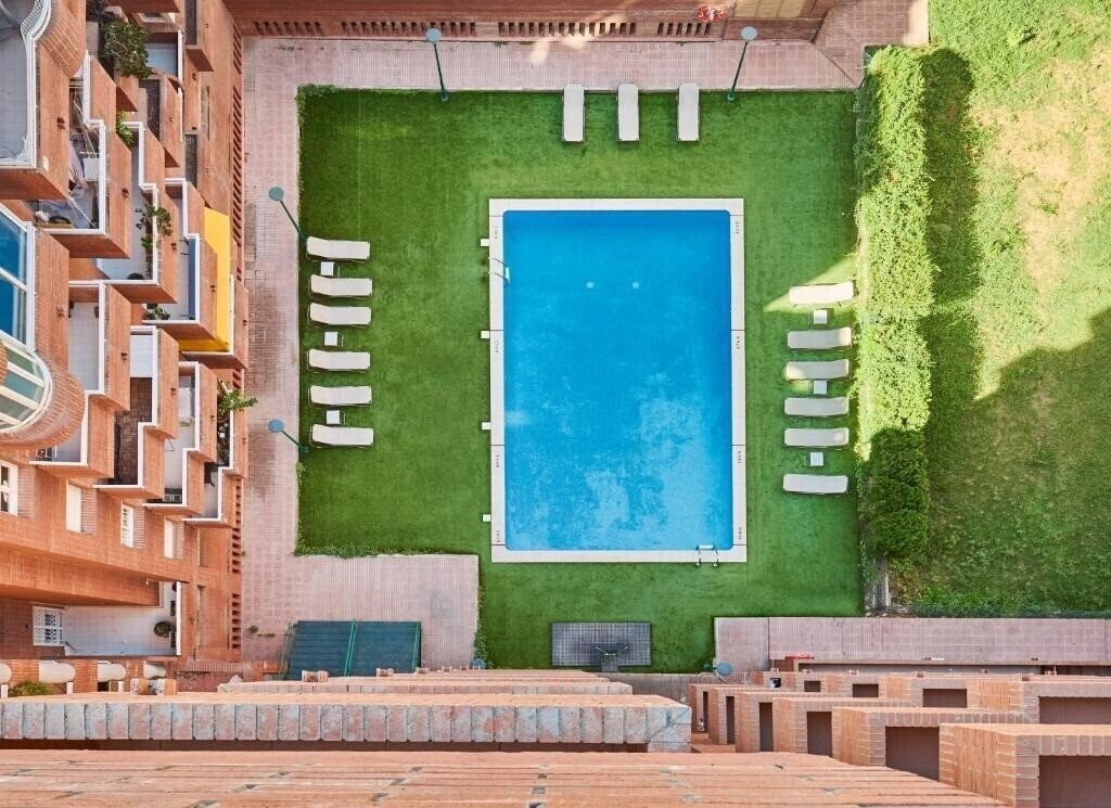 Отель Hesperia Sant Joan Suites 3*