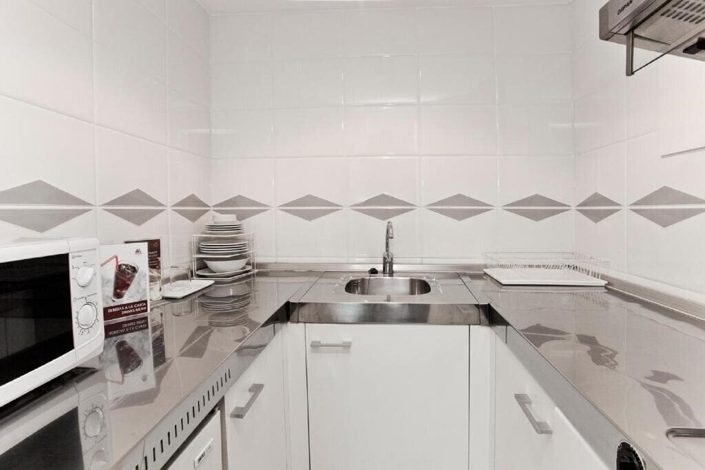 Фотографія Aparthotel Atenea 4*