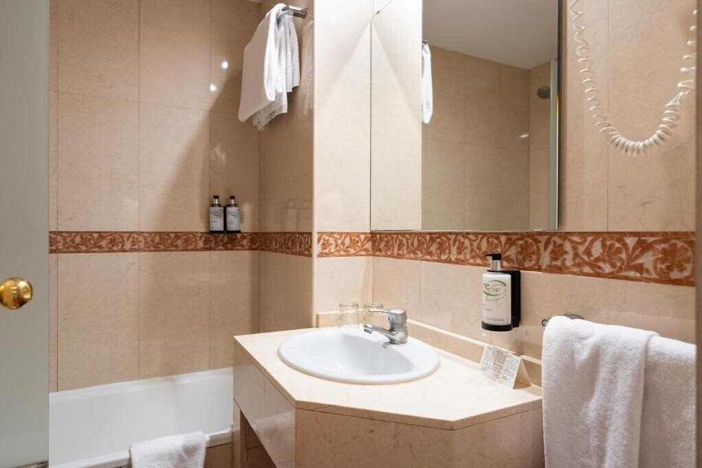 Фотографія Sunotel Junior 2*