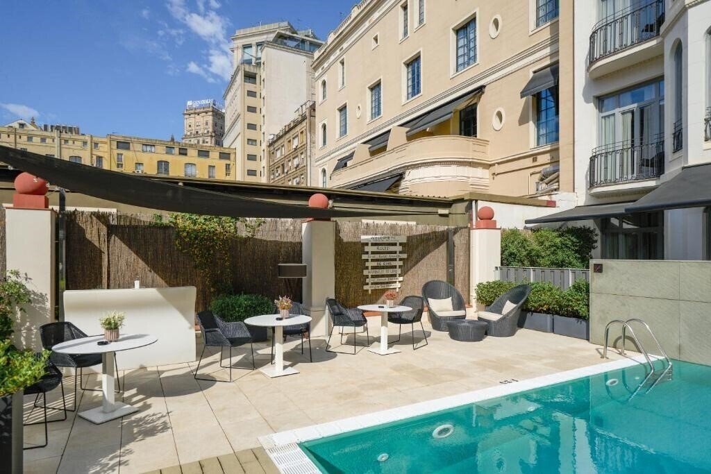 Zdjęcie Catalonia Passeo De Gracia 4*