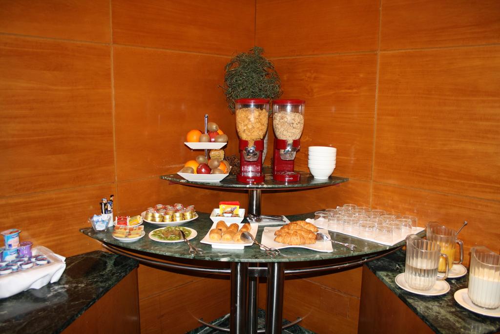 Фотографія Husa Pedralbes 3*