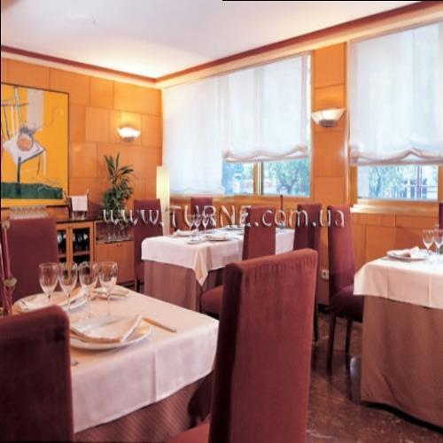 Отель NH Condor 4*