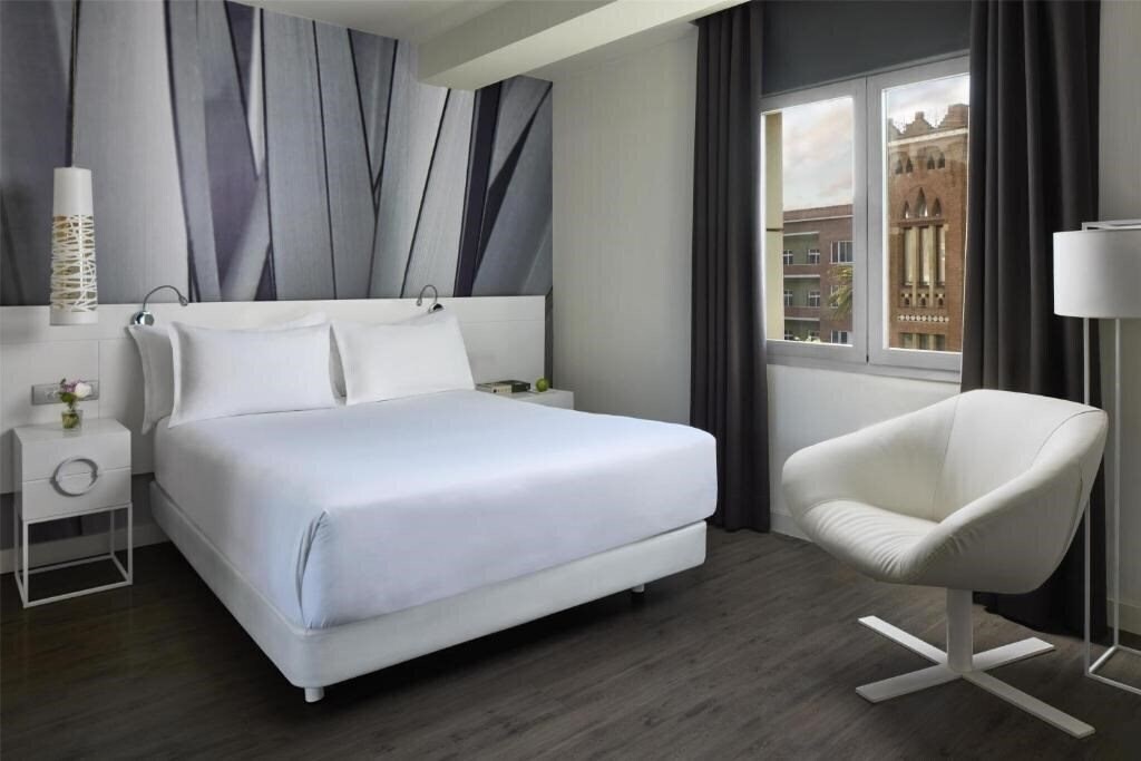 Готель NH Barcelona Stadium (ex. NH Rallye) 3*