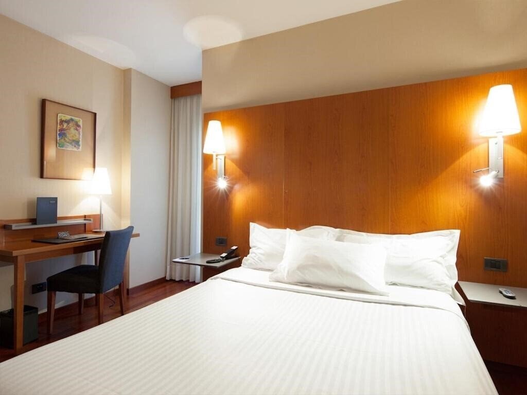 Zdjęcia Ciutat Martorell 4*