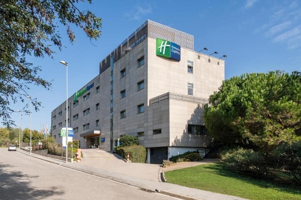 Zdjęcie Holiday Inn Express Montmelo 3*