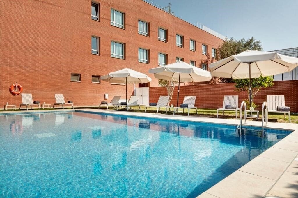 Hotel Sercotel Sant Boi (ex. NH Sant Boi) 3*