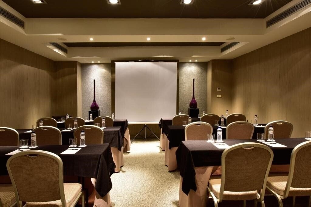 Zdjęcie Pestana Arena Barcelona Boutique Hotel 4*