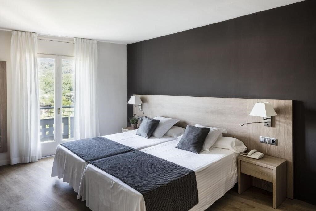 Zdjęcie Balneari Termes De La Victoria 3*