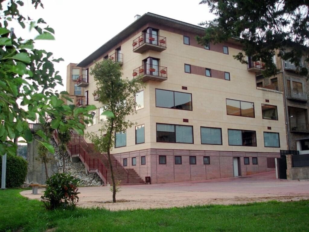 Hotel Sant Quirze De Besora 3*