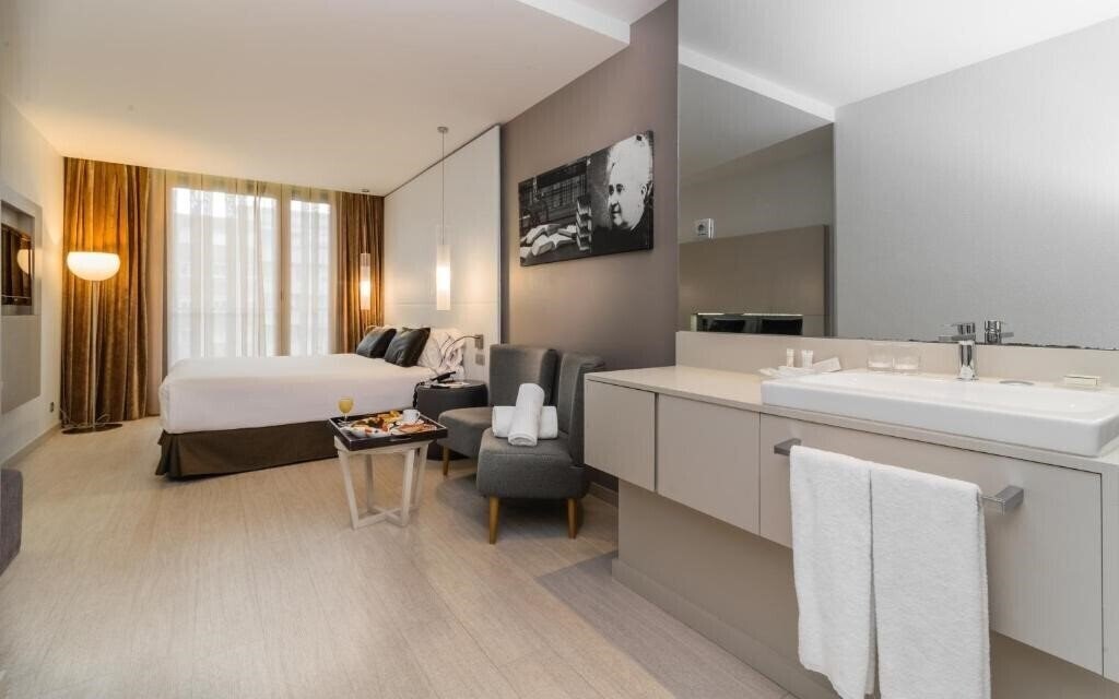 Фотографія Grums Barcelona 4*