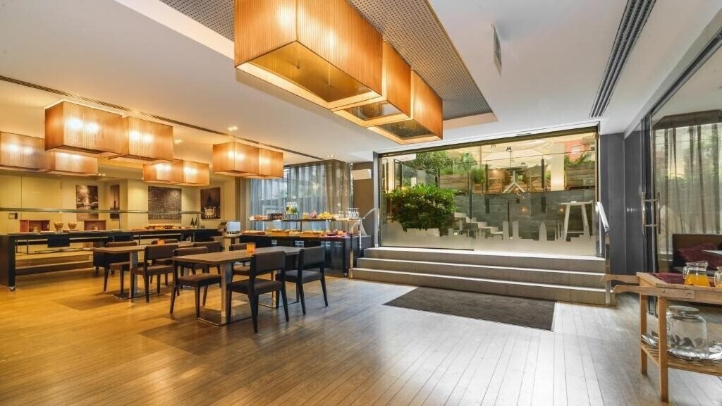 Картинка Grums Barcelona 4*
