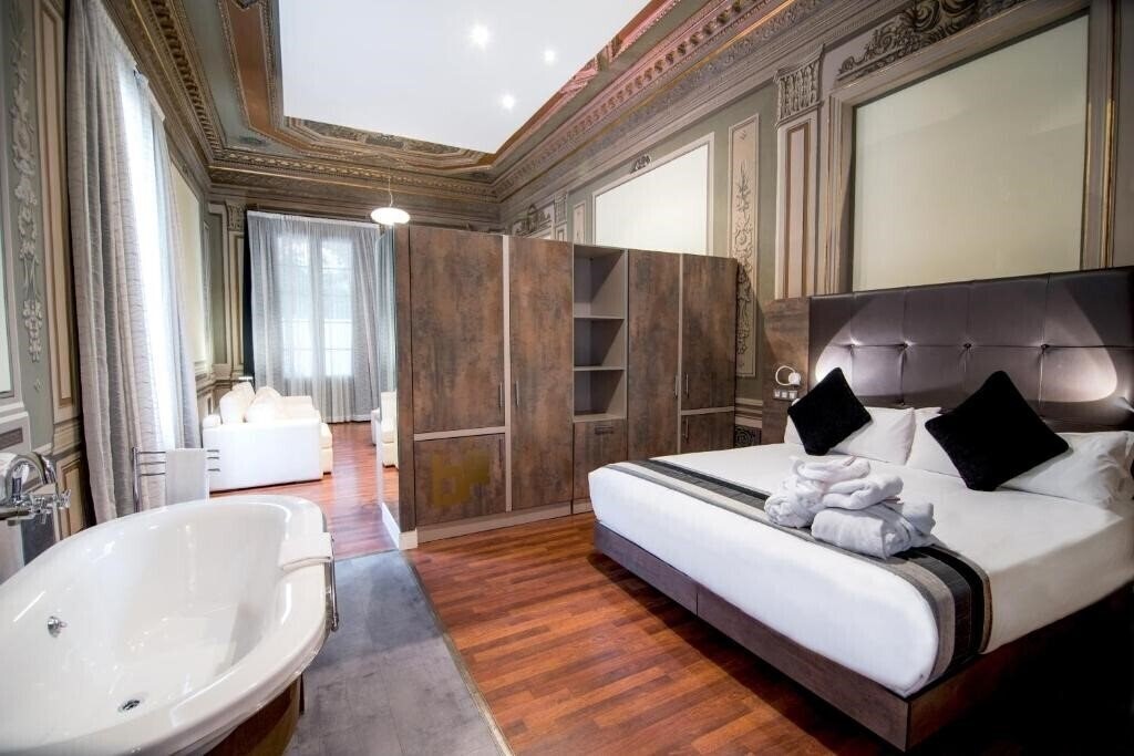 Zdjęcie Petit Palace Opera Garden Ramblas 4*