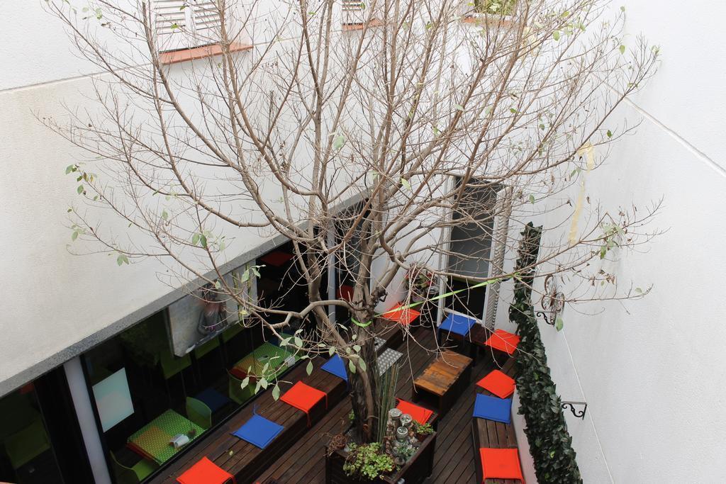 Готель Raval Rooms 2*