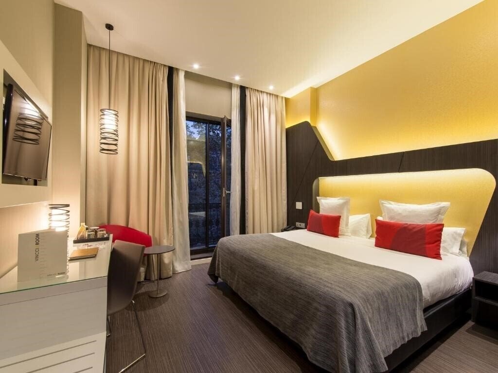 Hotel Vincci Gala 4*