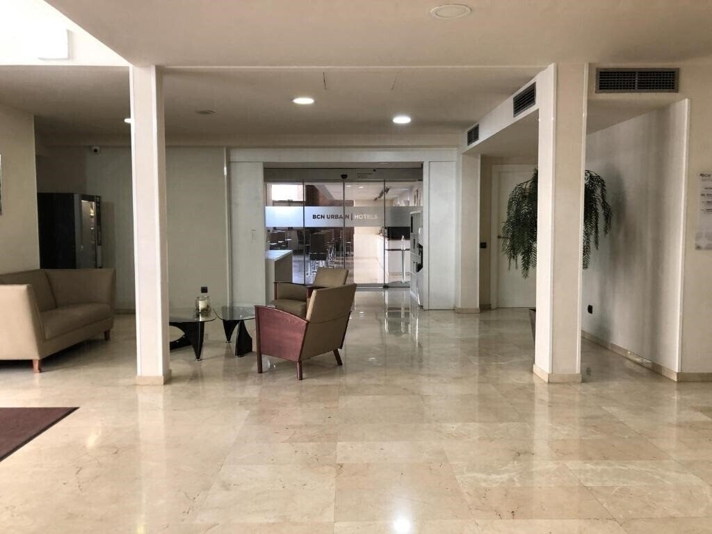 Zdjęcie Bcn Urban Del Comte 2*