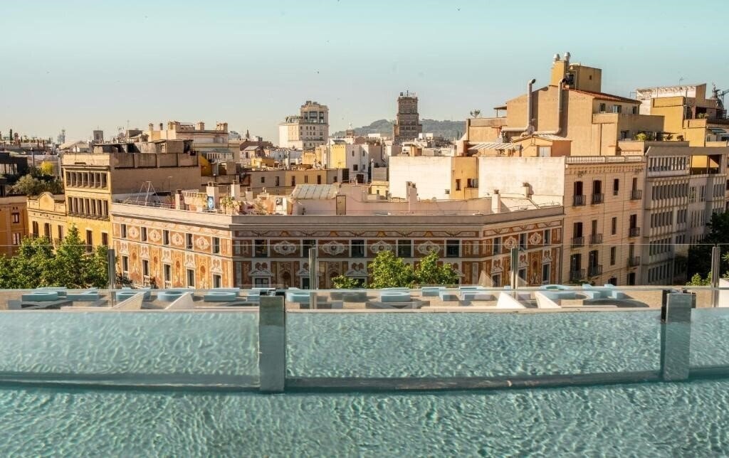 Hotel Catalonia Eixample 1864 4*
