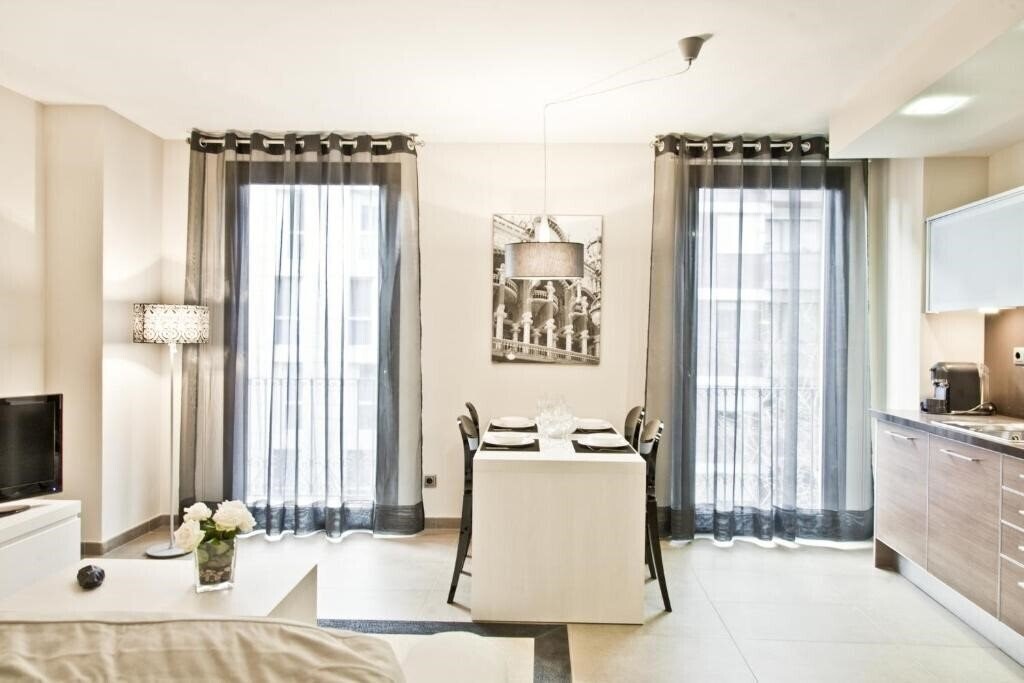Zdjęcia Up Suites Bcn 4*