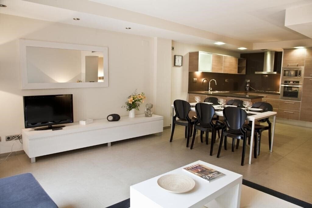 Hotel Up Suites Bcn 4*