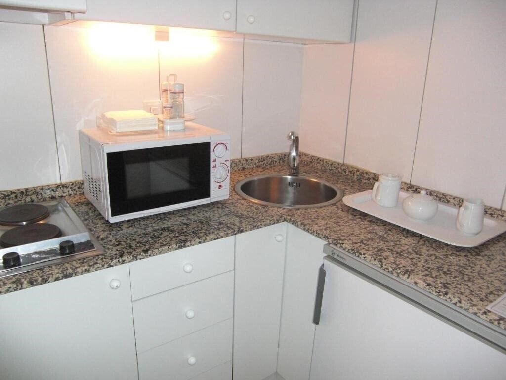 Фотография Apartamentos Descartes 3*