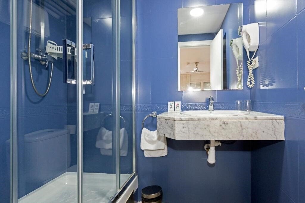 Zdjęcie Hostal Bcn Port 2*