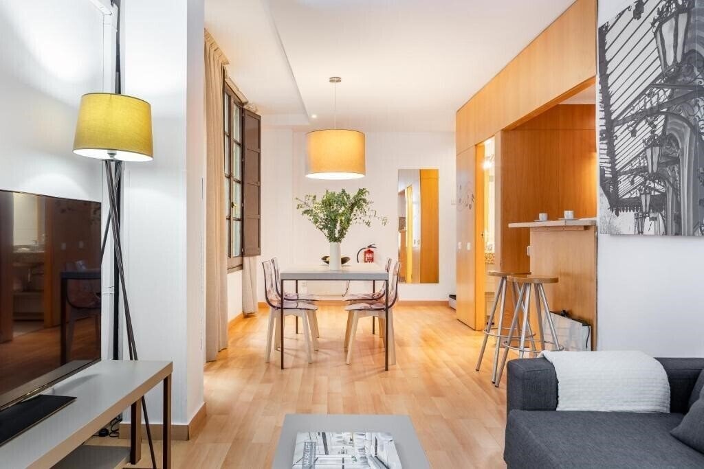 Фото Mh Apartments Opera Rambla 3*