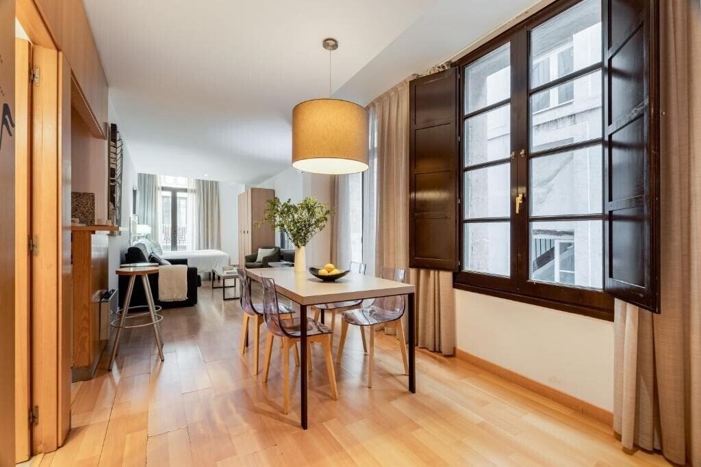 Фотография Mh Apartments Opera Rambla 3*