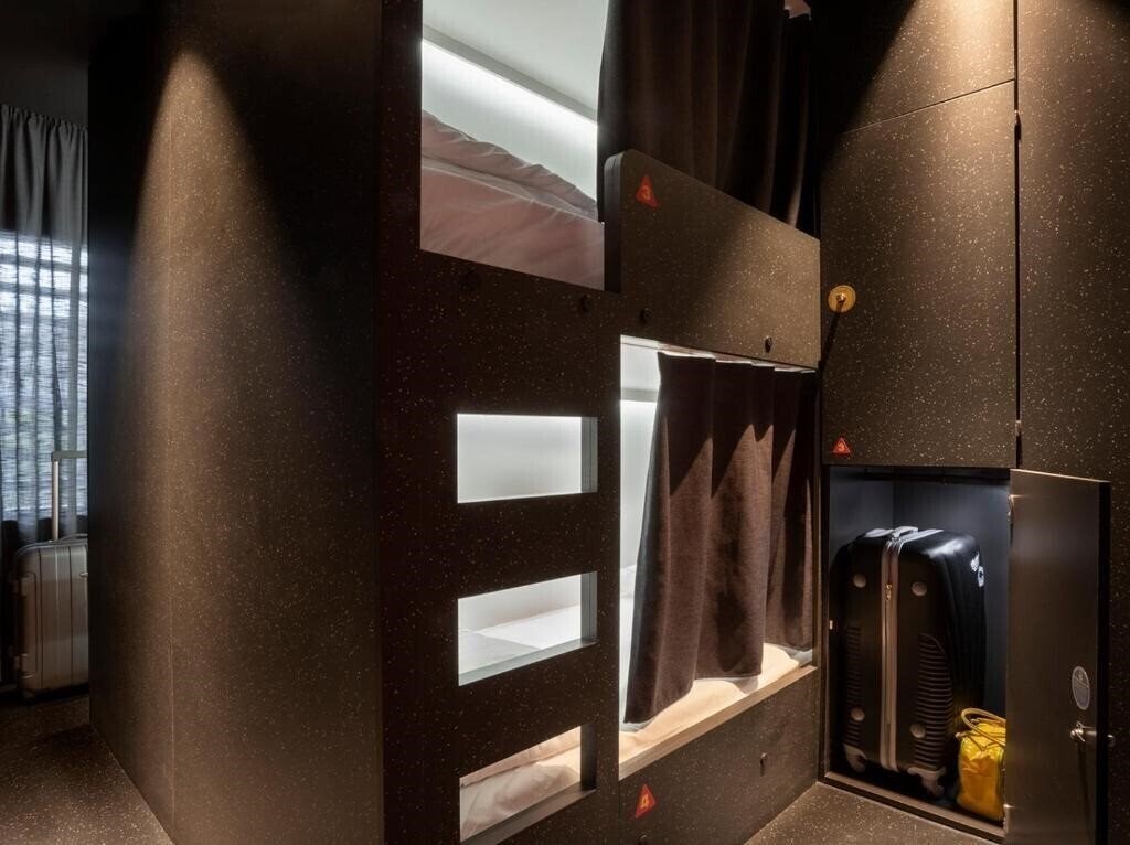 Zdjęcie Amistat City Hostel 1*