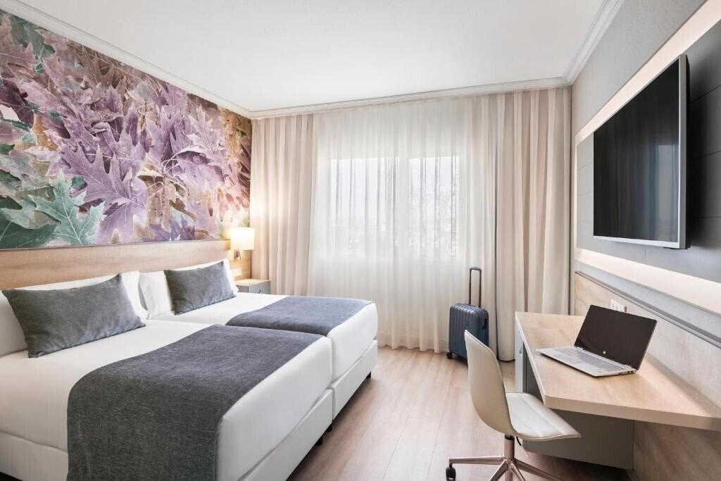 Hotel Ciutat Del Prat 4*