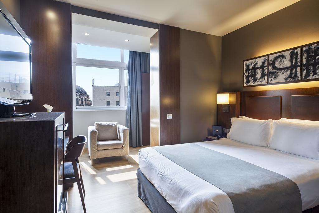 Готель Acta Atrium Palace 4*