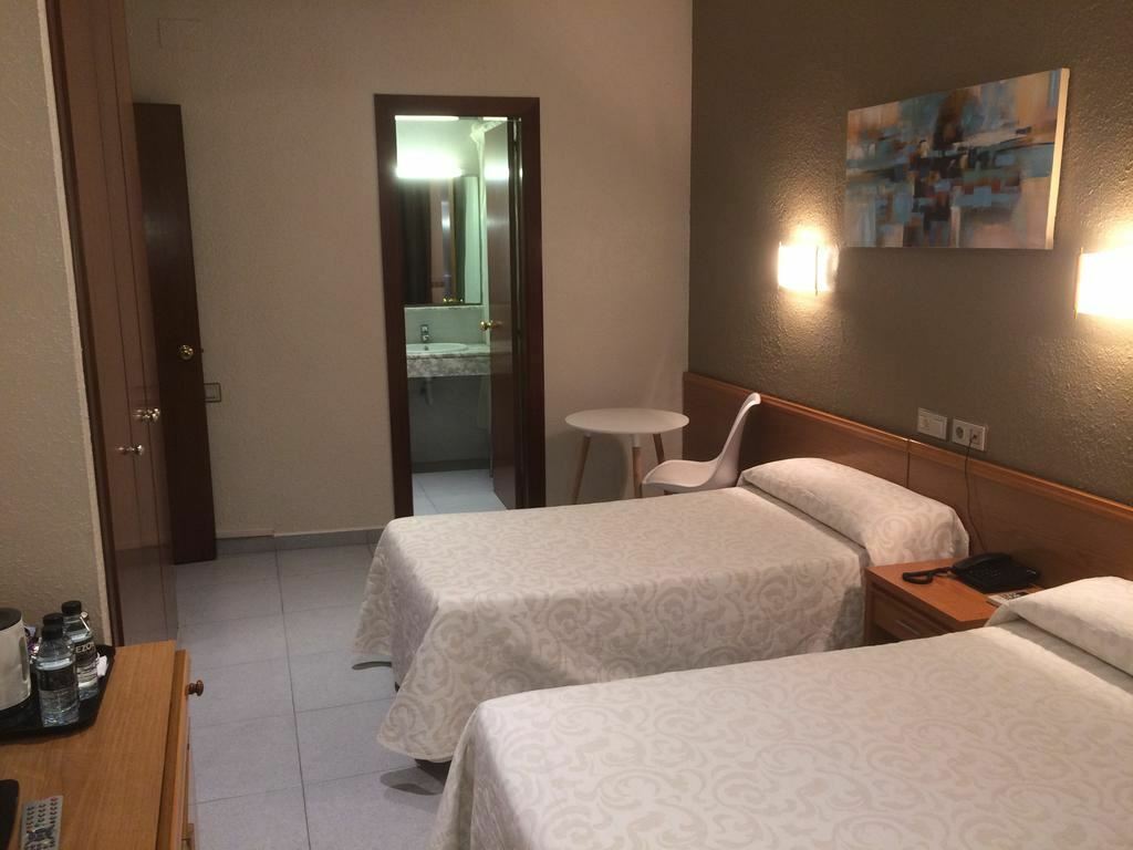 Изображение Aneto Hotel 1*