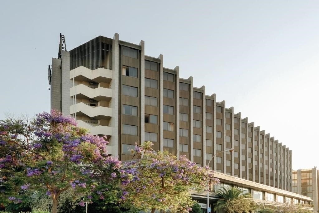 Картинка Nh Barcelona Sant Just 4*