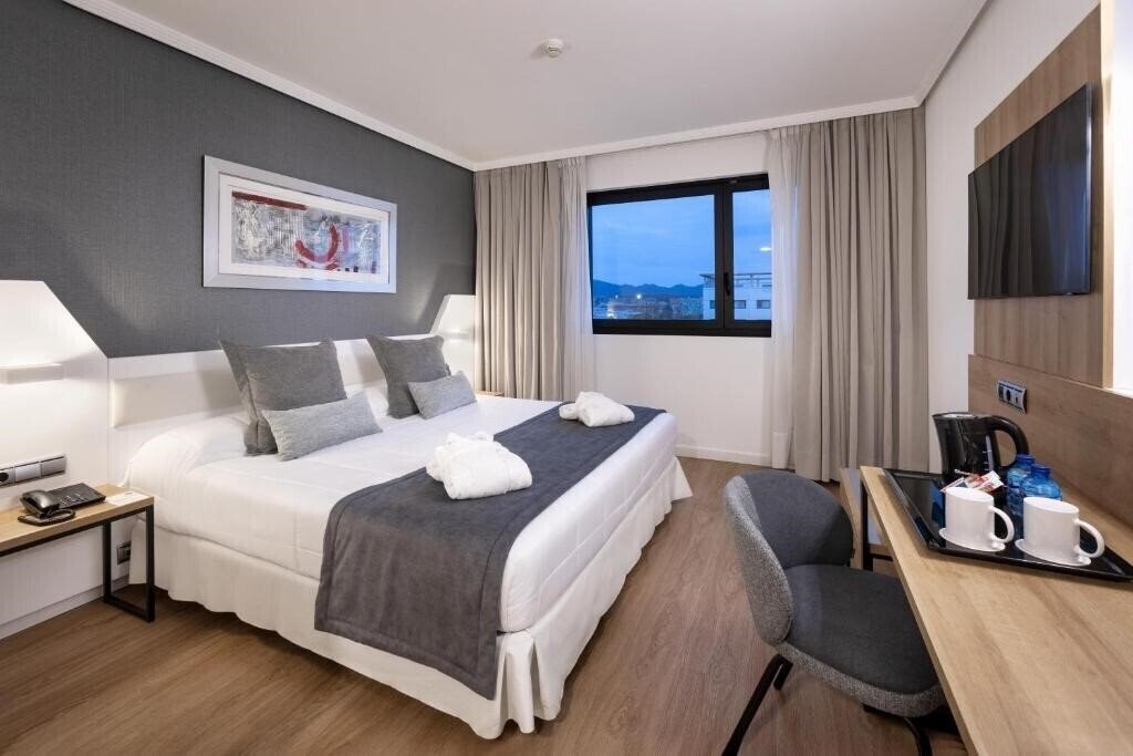 Hotel FRONTAIR CONGRESS 4*