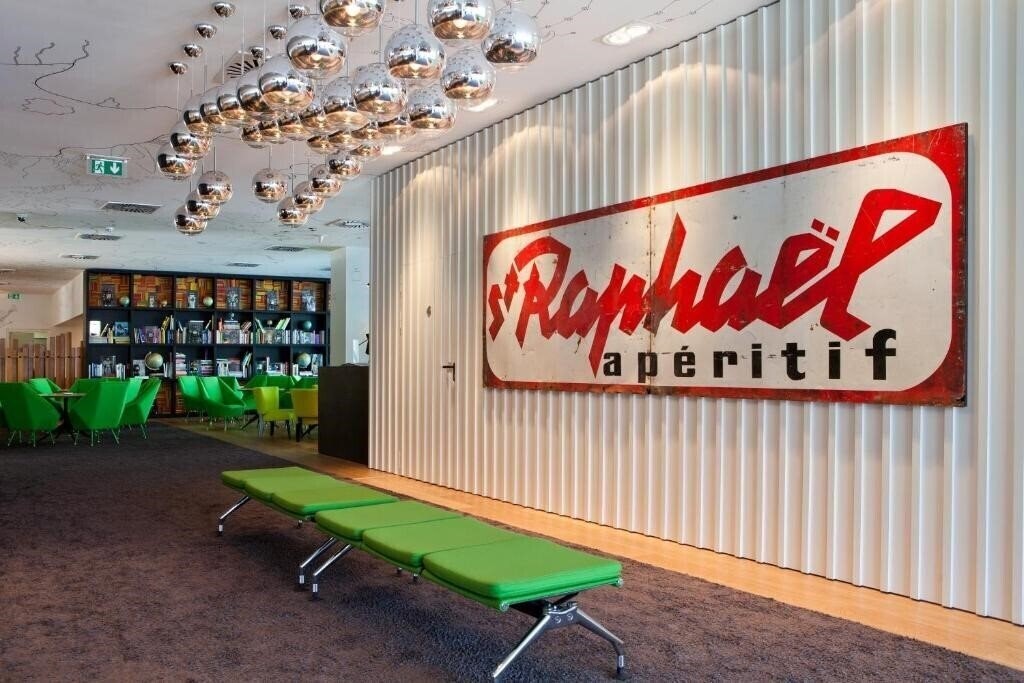 Отель Vincci Arena 4*