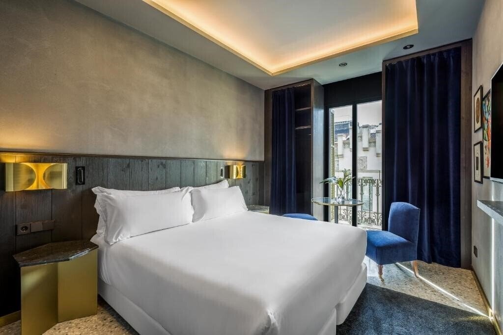 Zdjęcia Room Mate Gerard 4*