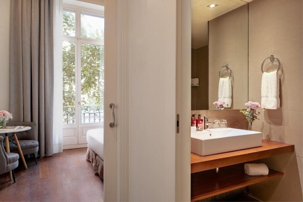 Zdjęcie Duquesa Suites Barcelona 4*