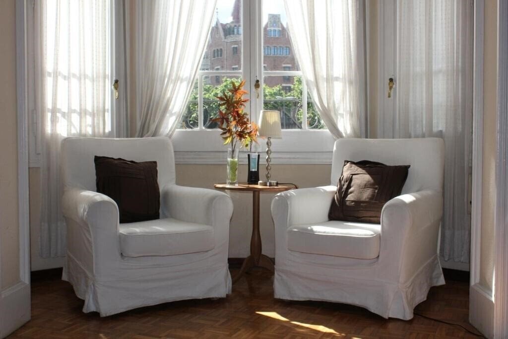Готель Ally's Guest House B&B 2*