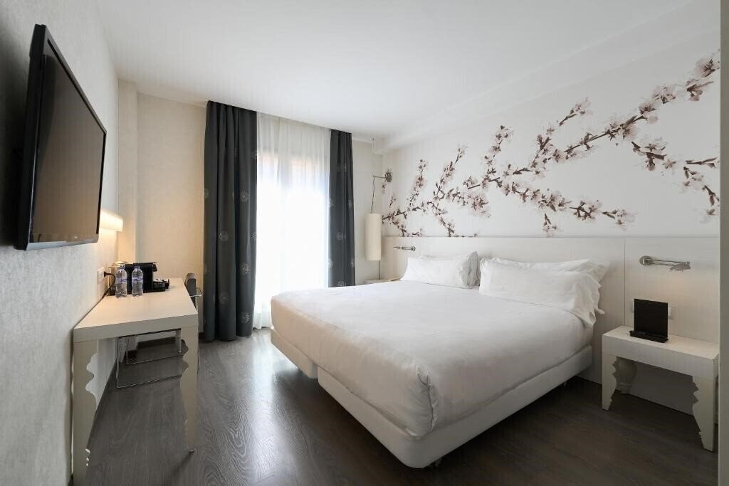 Hotel Catalonia La Boqueria 4*