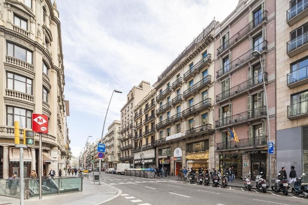 Zdjęcie chic&basic Lemon Barcelona 2*