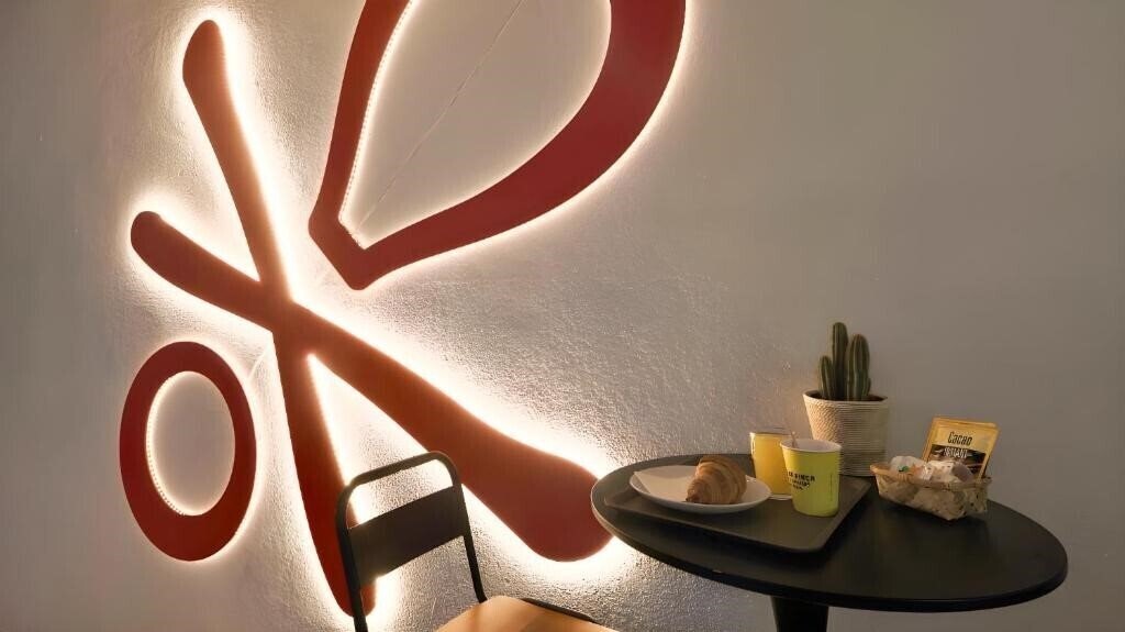 Фотография Ideal Youth Hostel 2*