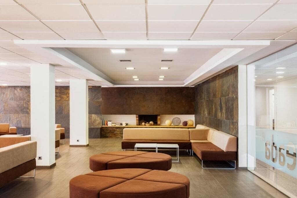 Изображение Checkin Montserrat 3*