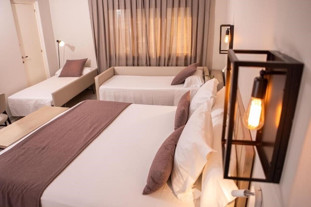 Фотография RVHotels Broquetas SPA Termal (ex. Balneario Broquetas) 3*