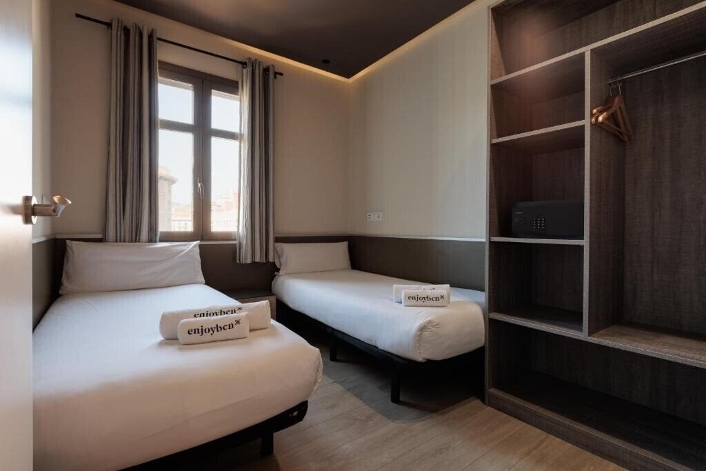 Zdjęcie Enjoybcn Miro Apartments 4*