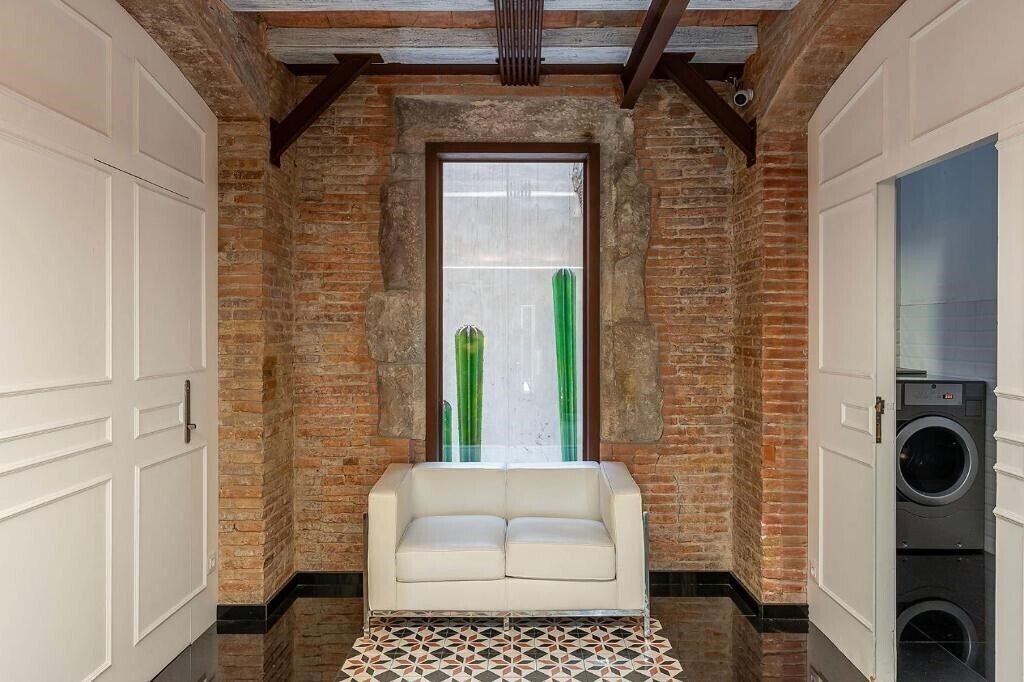 Zdjęcie Enjoybcn Colon Apartments 4*