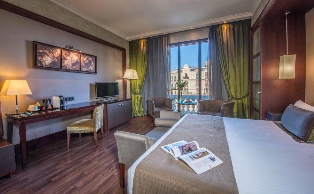 Hotel Barcelona Center 4*