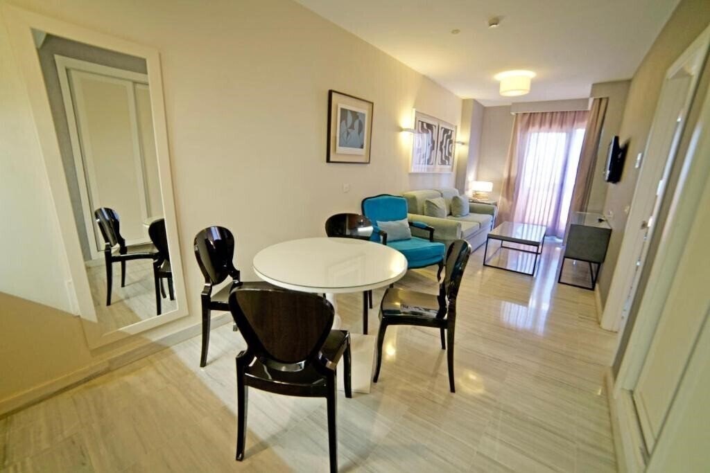 Зображення Holiday Hydros 4*