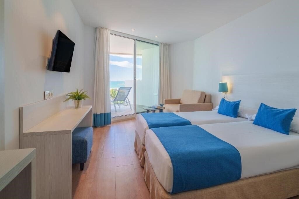 Фотографія Spirit Hotel Benalmadena Beach (ex. MedPlaya Hotel Benalmadena Beach, Sentido Benalmadena Beach) 4*