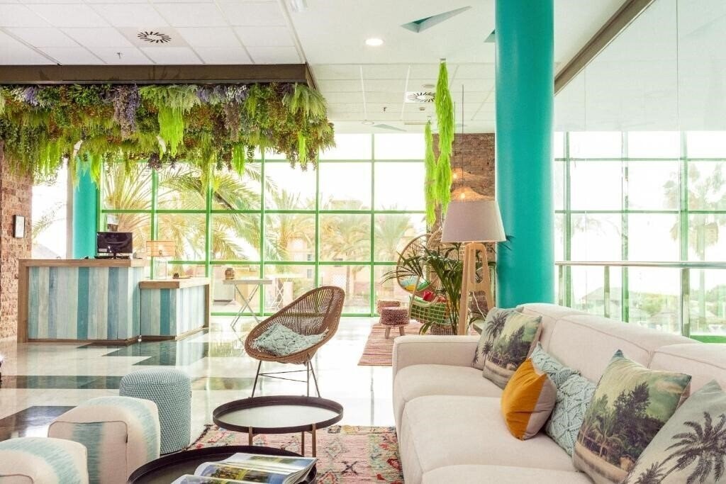 Zdjęcie Holiday World Riwo Hotel (ex. Holiday Palace) 4*